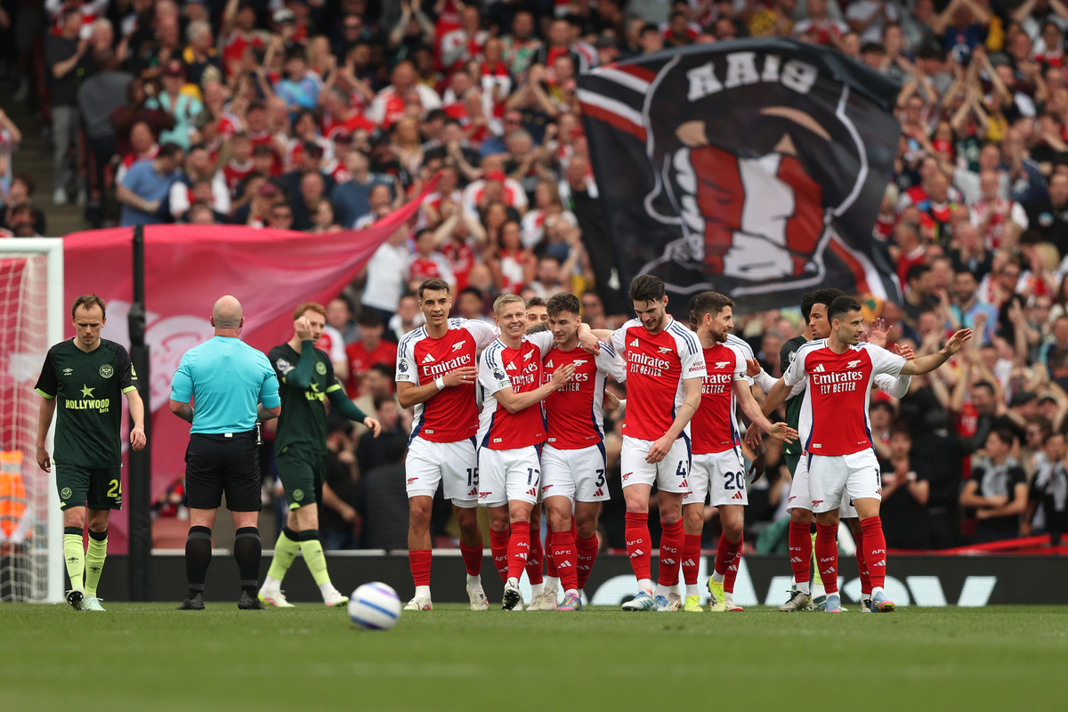 帕利尼亚：我在热刺很开心；对阵枪手压力可能更多在他们那边（帕利尼亚：在热刺很快乐，面对阿森纳压力可能更多落在他们身上）