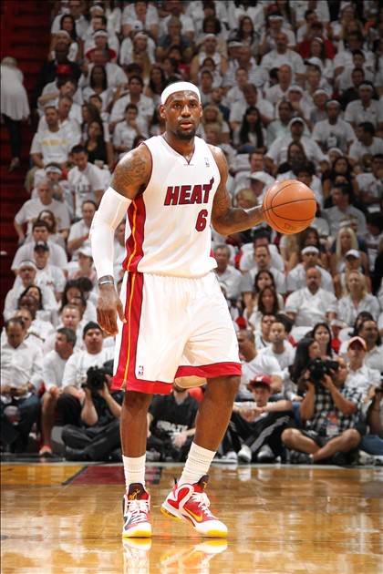 愈演愈烈！WBC可能取消克劳福德胜利，不再是3个级别无可争议拳王（风波升级！WBC或判克劳福德胜利无效，三级别无可争议地位不保）