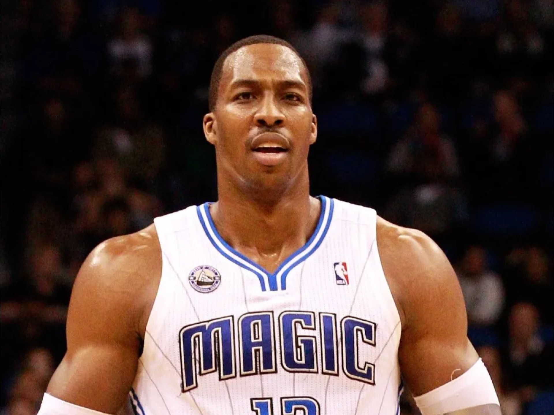 NBA战报：克尼佩尔21分7助，黄蜂111-86大胜猛龙（NBA简讯：克尼佩尔21分7助攻，黄蜂111-86轻取猛龙）