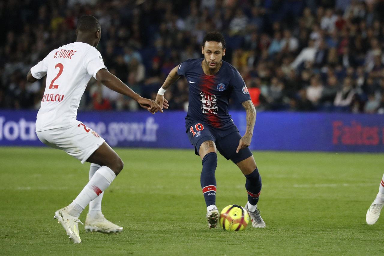 队报法国海外球员欧冠之夜：射手盛宴（欧冠之夜，法国留洋球员火力全开）