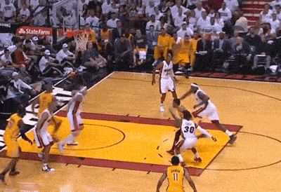 TA：前职业扑克选手执教球队升入奥超，善于理性做出战术调整（TA：从职业扑克到主帅，他率队升上奥超，理性决策精于战术调整）