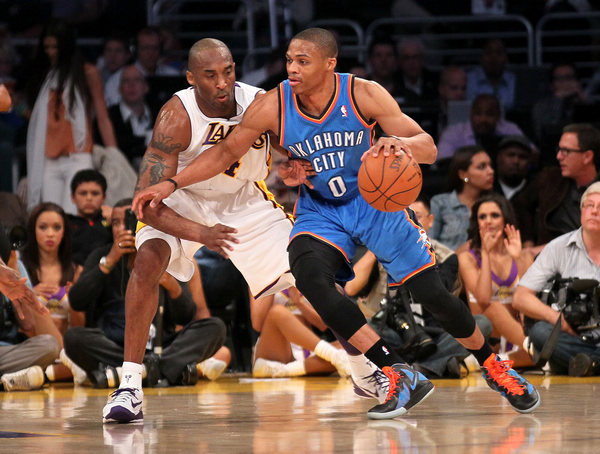 开香槟！中国女排3-1战胜日本豪取3连胜！赵勇变阵封神（中国女排3-1击败日本豪取三连胜，赵勇临场变阵立奇功）