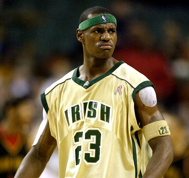 WE官方：辅助选手Vampire断开连接，恢复自由人身份（WE官宣：辅助选手Vampire解约，重获自由人身份）