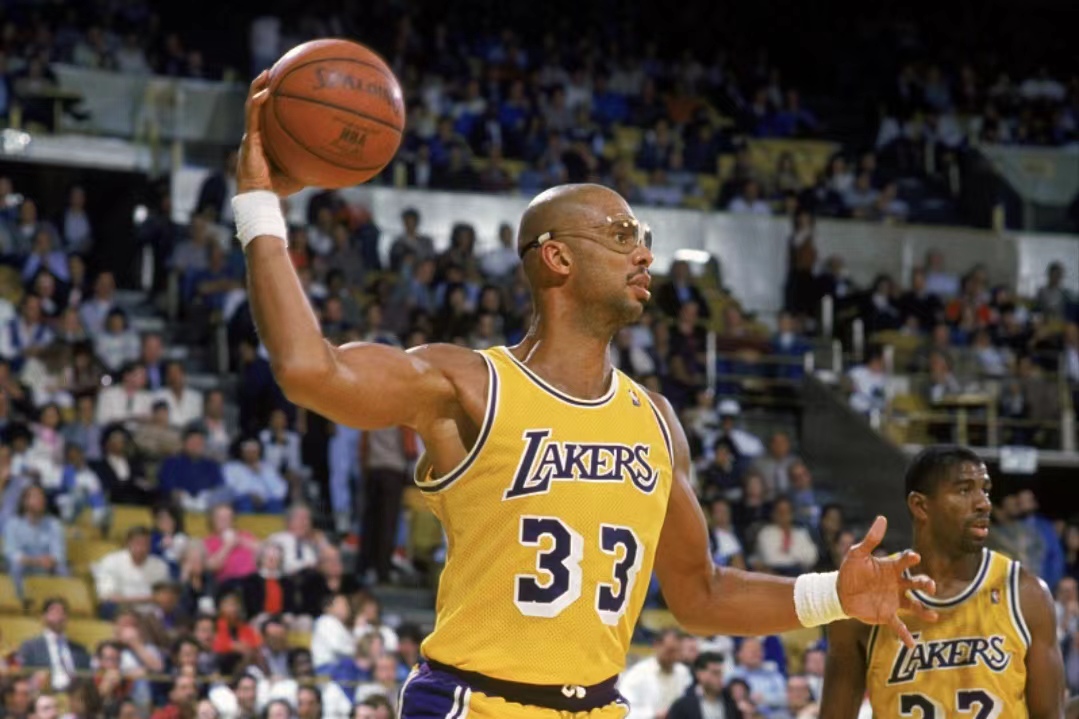 都体：尤文和那不勒斯为蒂亚戈-加布里埃尔和门多萨展开竞争（《都灵体育报》：尤文与那不勒斯争抢蒂亚戈-加布里埃尔和门多萨）